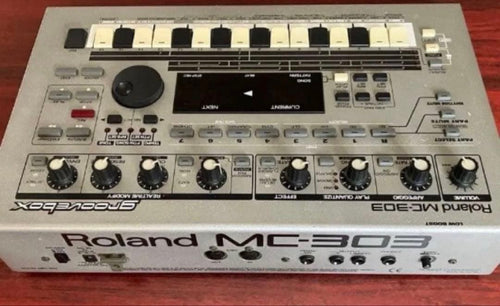 Roland Rhythm Machine Mc-303 Groovebox