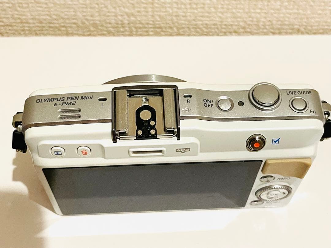 Mirrorless Interchangeable Lens Cameras Olympus E-Pm2