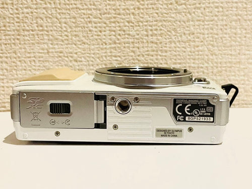 Mirrorless Interchangeable Lens Cameras Olympus E-Pm2