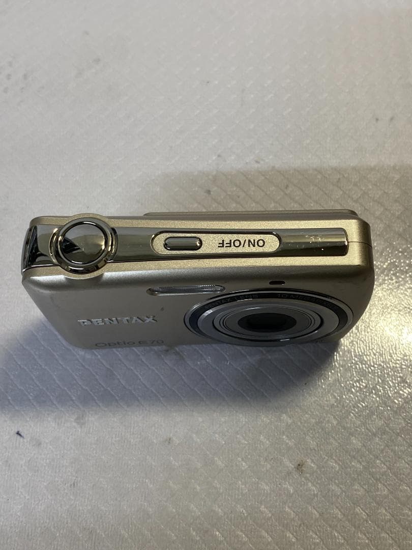 Pentax Compact Digital Camera Optio E70 #936