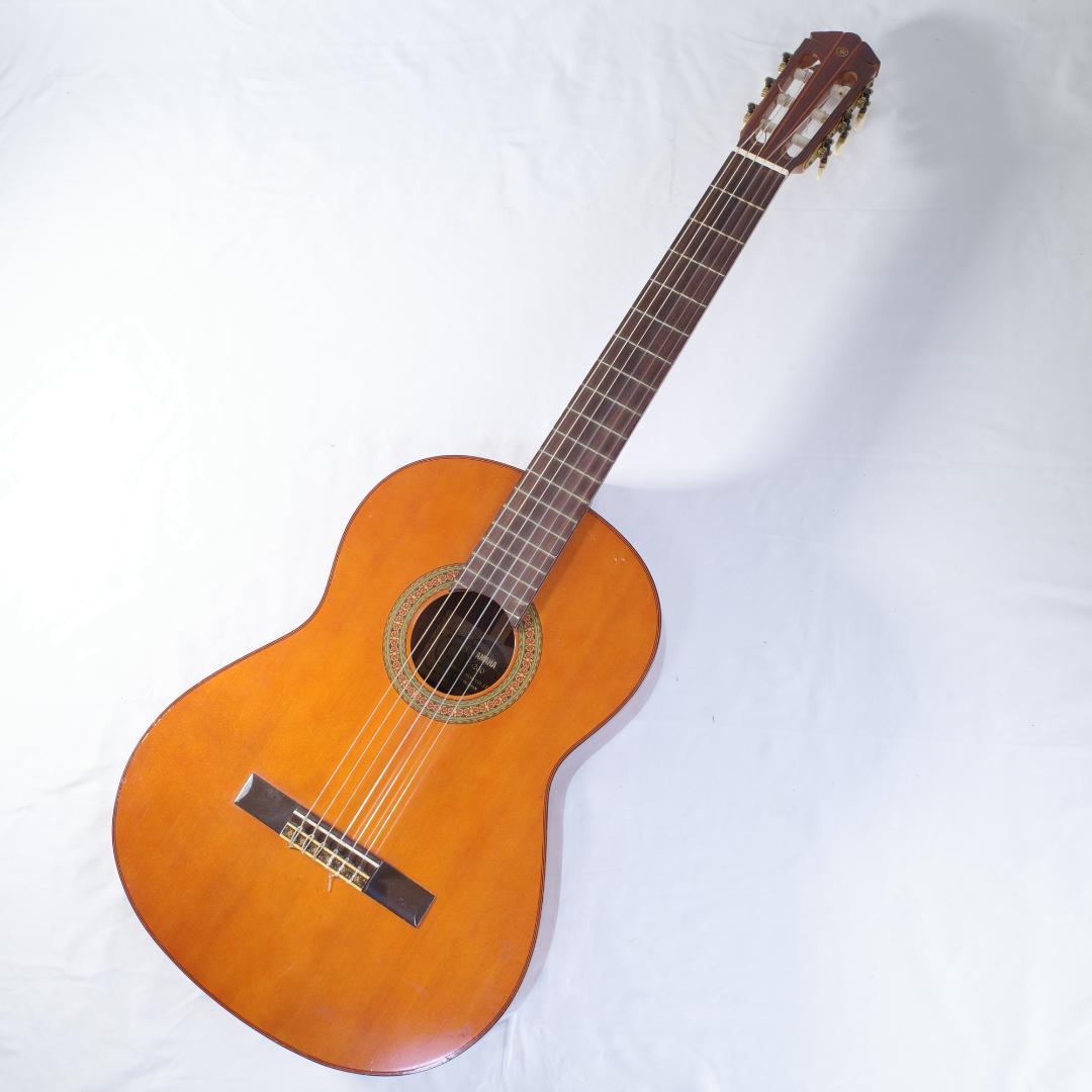 Yamaha Classical Guitars G-200