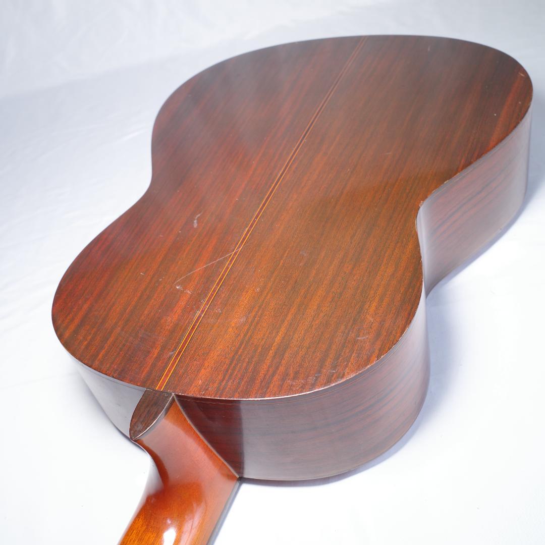 Yamaha Classical Guitars G-200
