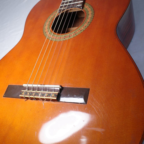 Yamaha Classical Guitars G-200