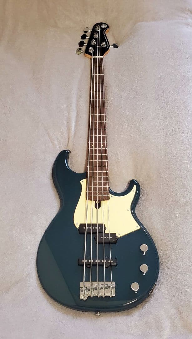 Electric Basses Yamaha Bb435 Tb 5