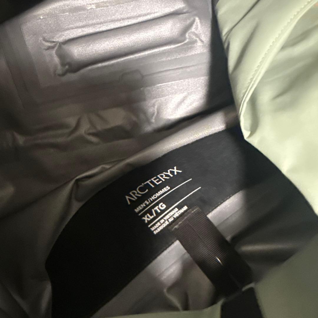 Arc'Teryx Mountain Parkas Beta Jacket Trail Magic Xl