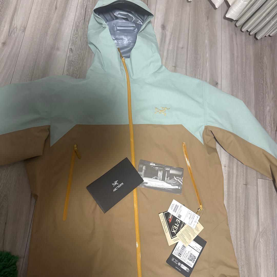 Arc'Teryx Mountain Parkas Beta Jacket Trail Magic Xl