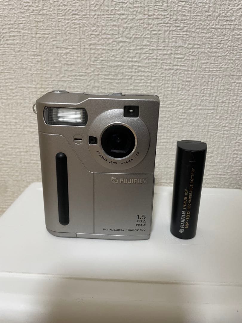 Fujifilm Compact Digital Camera Finepix 700