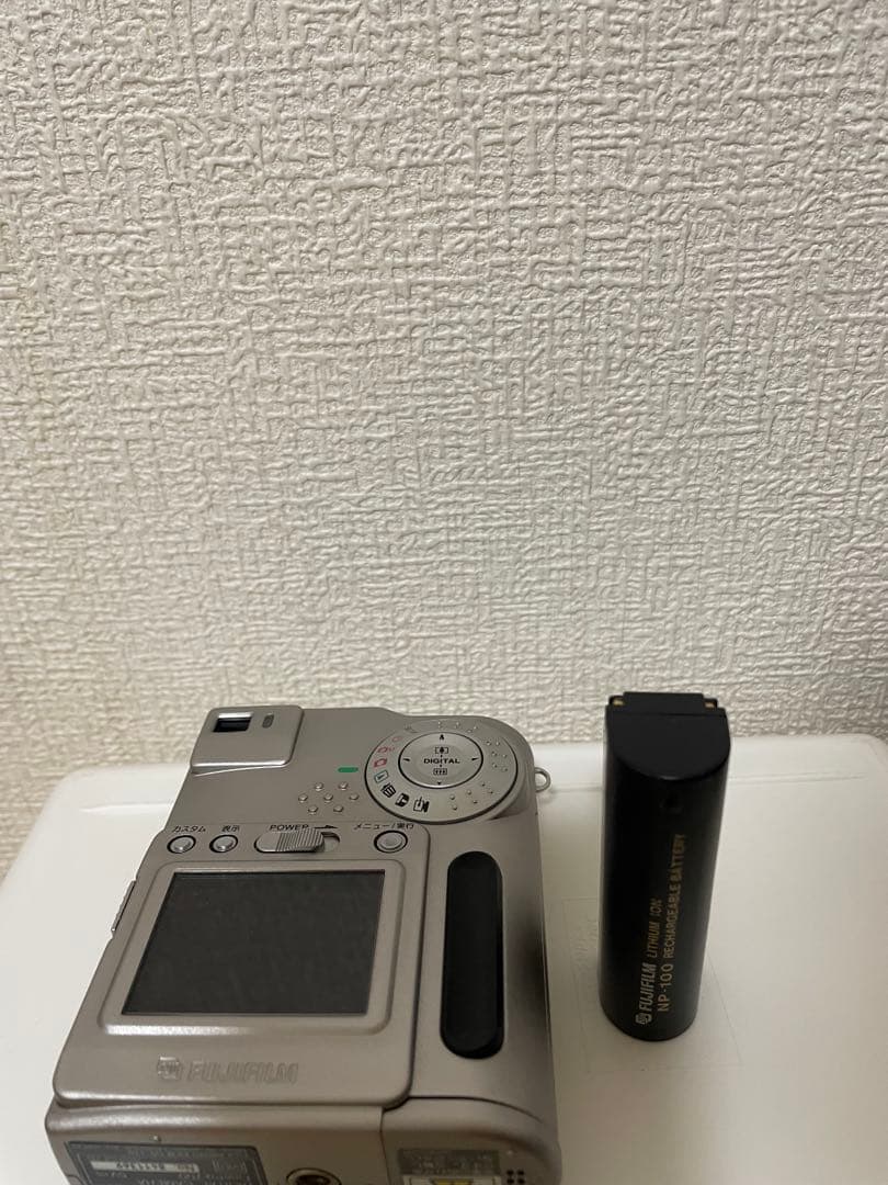 Fujifilm Compact Digital Camera Finepix 700