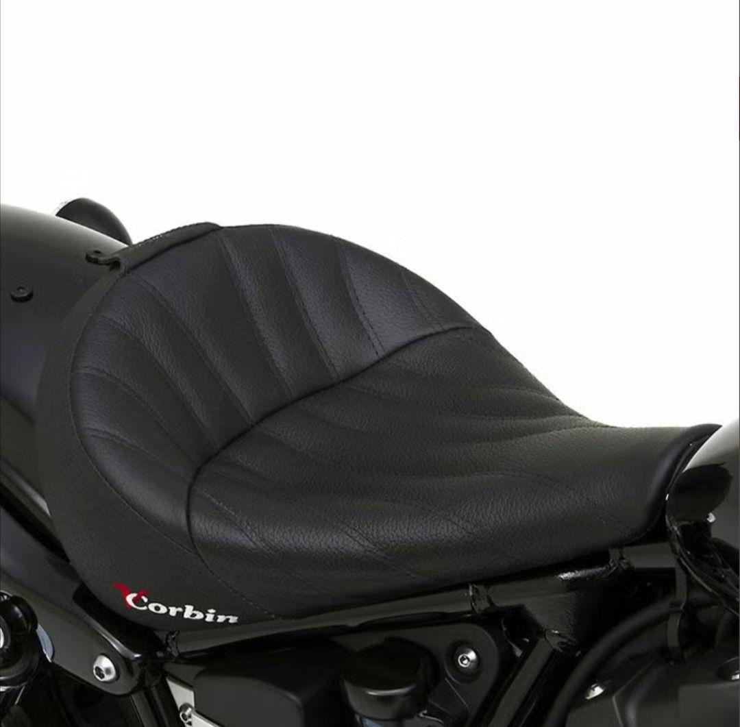 Seats Corbin Bolt