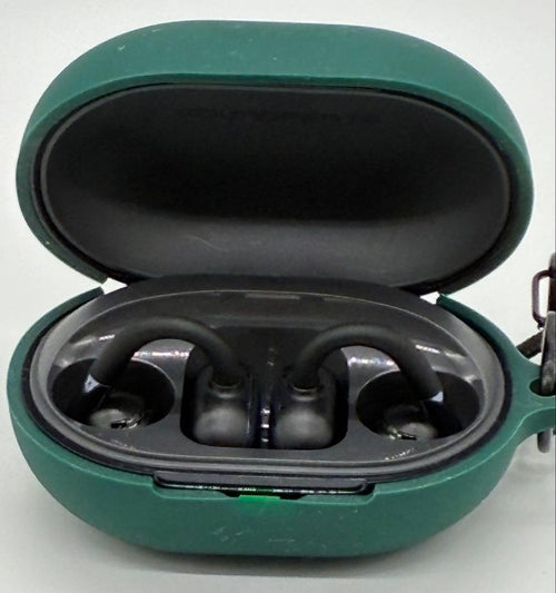 Wireless Earphones Soundpeats Clip1