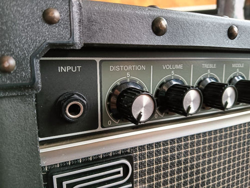 Roland Guitar Amplifiers E