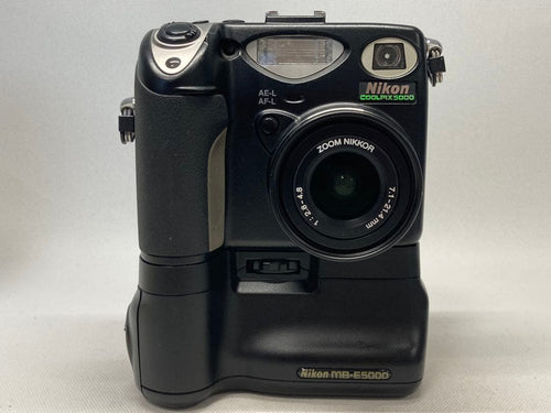 Nikon Compact Digital Camera Coolpix 5000 C01C28Dd