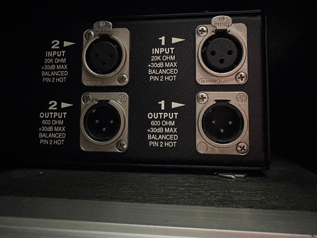 Outboards Avalon Design Ad2055