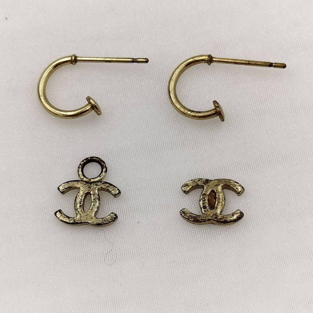 Chanel Earrings (For Both Ears) 1226