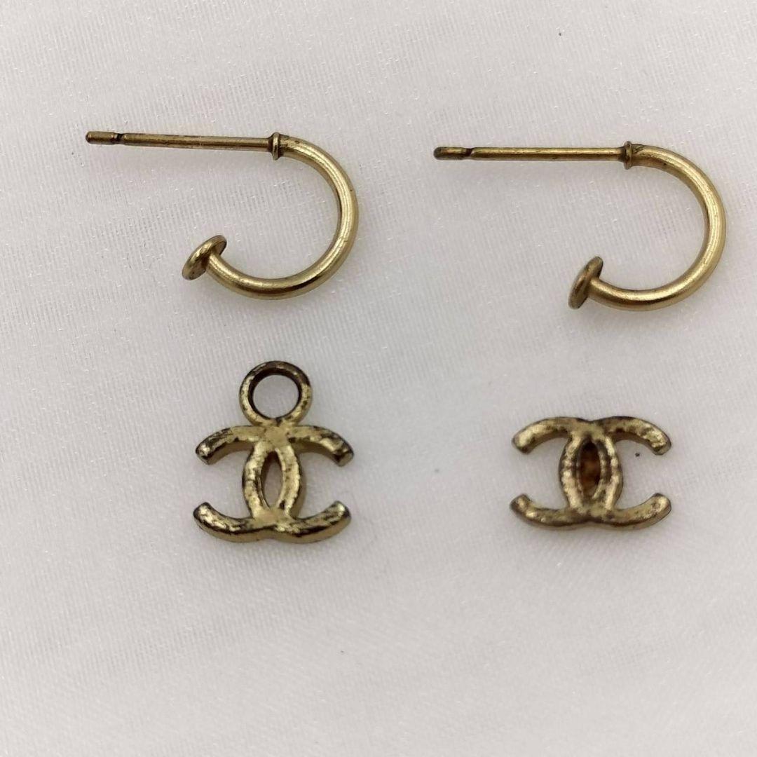 Chanel Earrings (For Both Ears) 1226