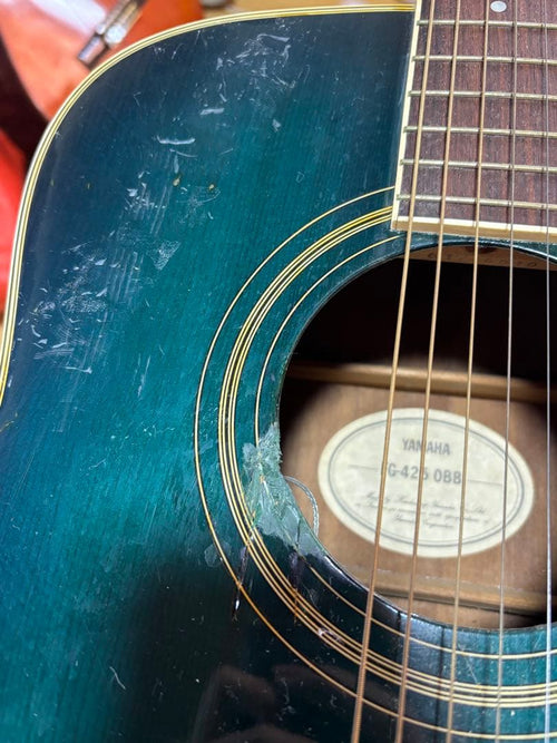 Yamaha Acoustic Guitars F
