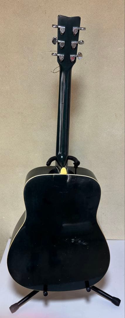 Yamaha Acoustic Guitars F