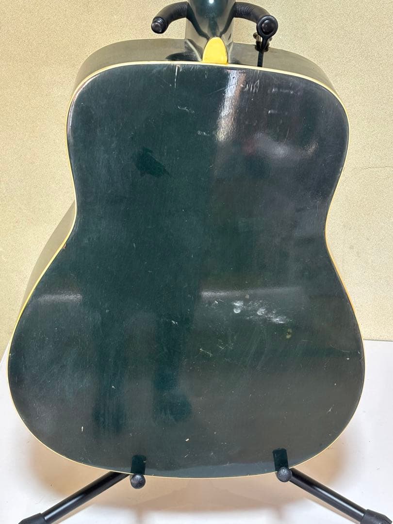 Yamaha Acoustic Guitars F