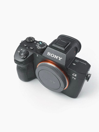 Sony Mirrorless Interchangeable Lips A7Iii Ilce-7M3