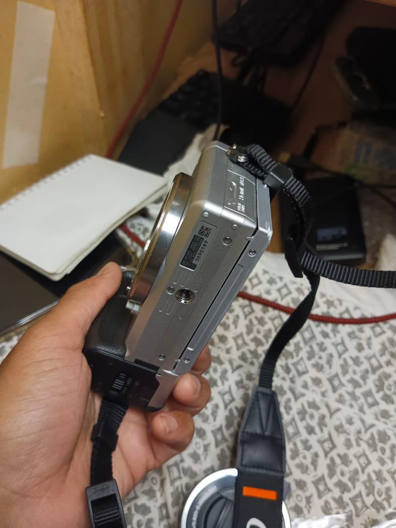Sony Mirrorless Interchangeable Lens Cameras 6400