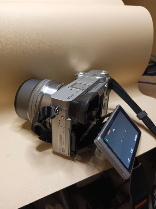 Sony Mirrorless Interchangeable Lens Cameras 6400