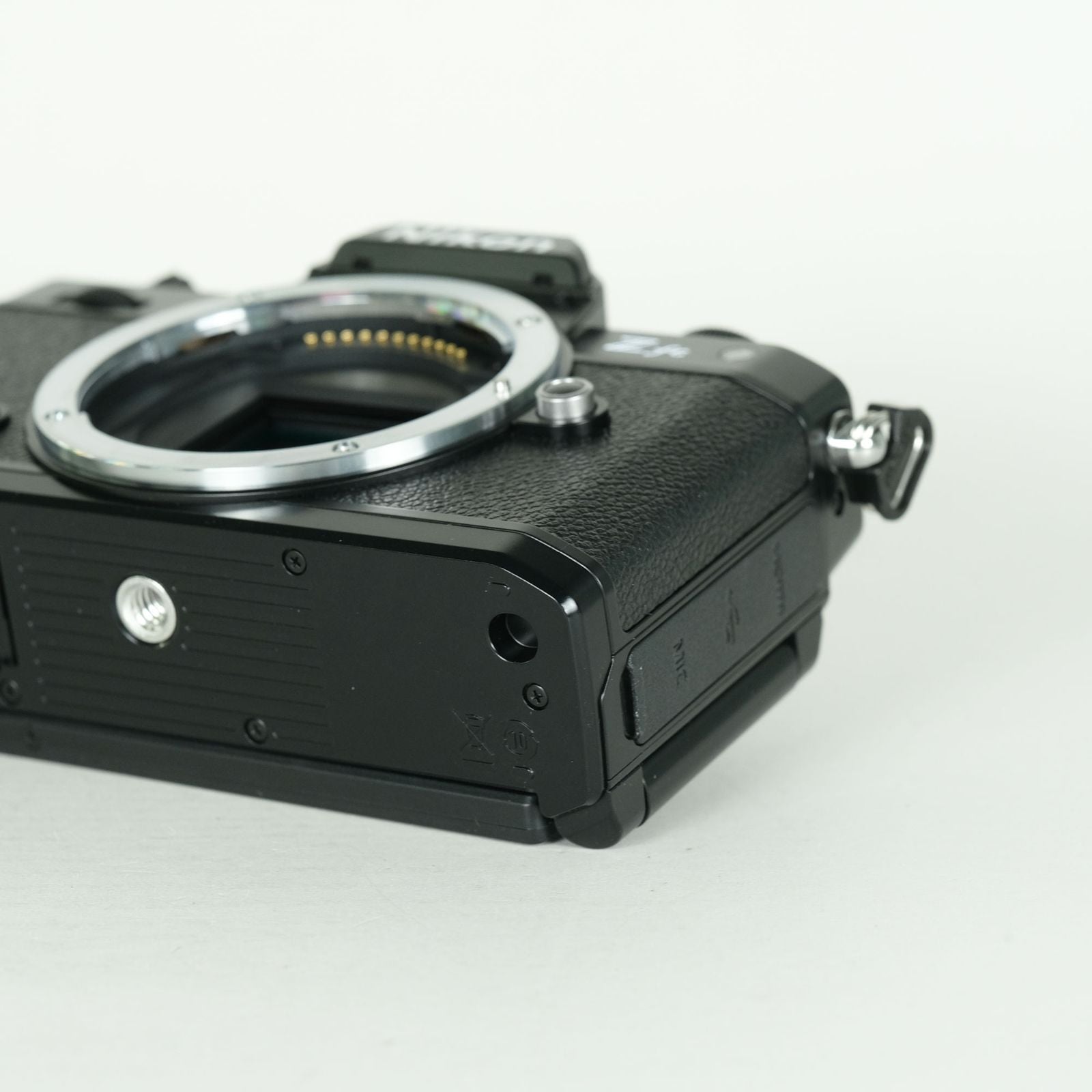 Nikon Mirrorless Interchangeable Lips 2,340 Z Fc