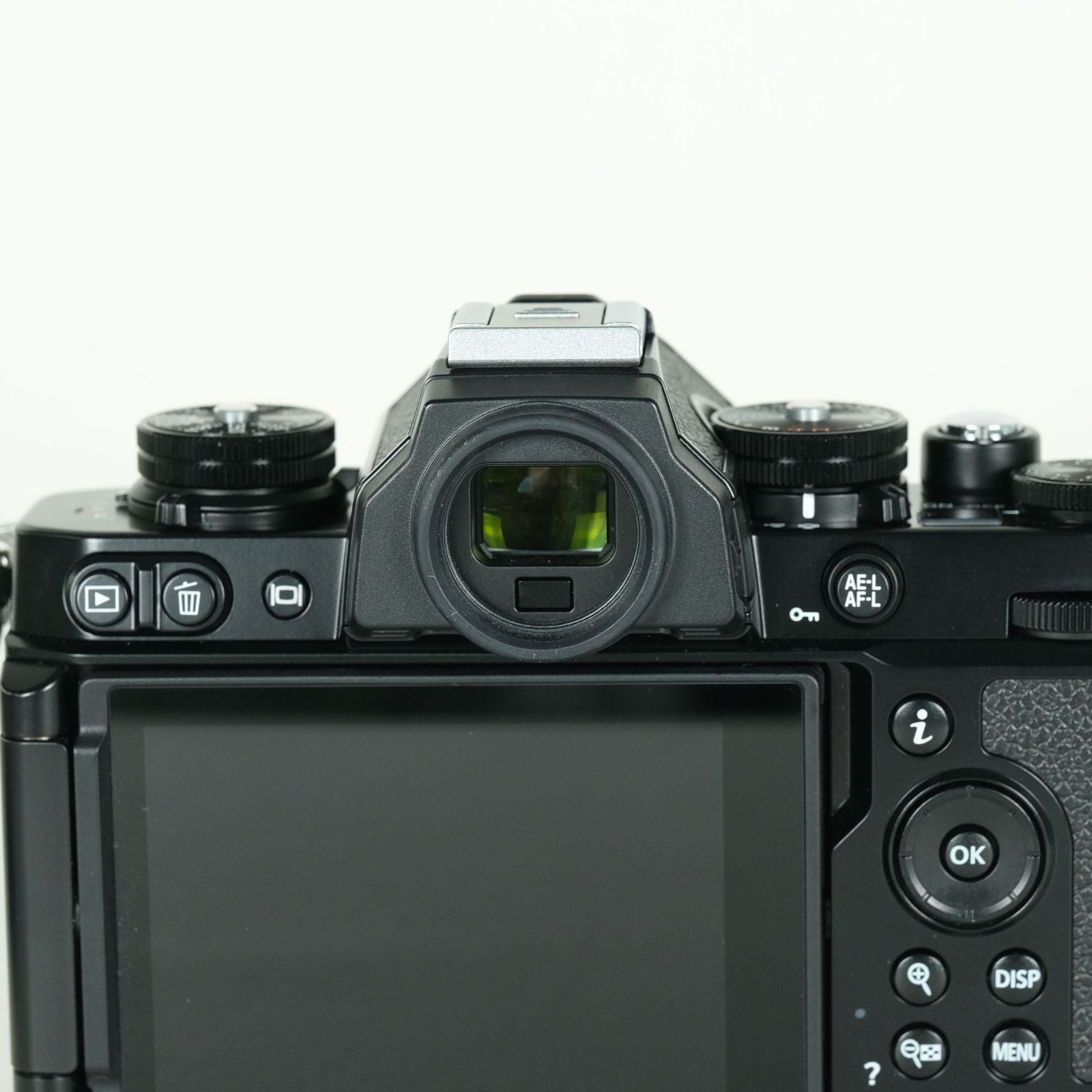 Nikon Mirrorless Interchangeable Lips 2,340 Z Fc