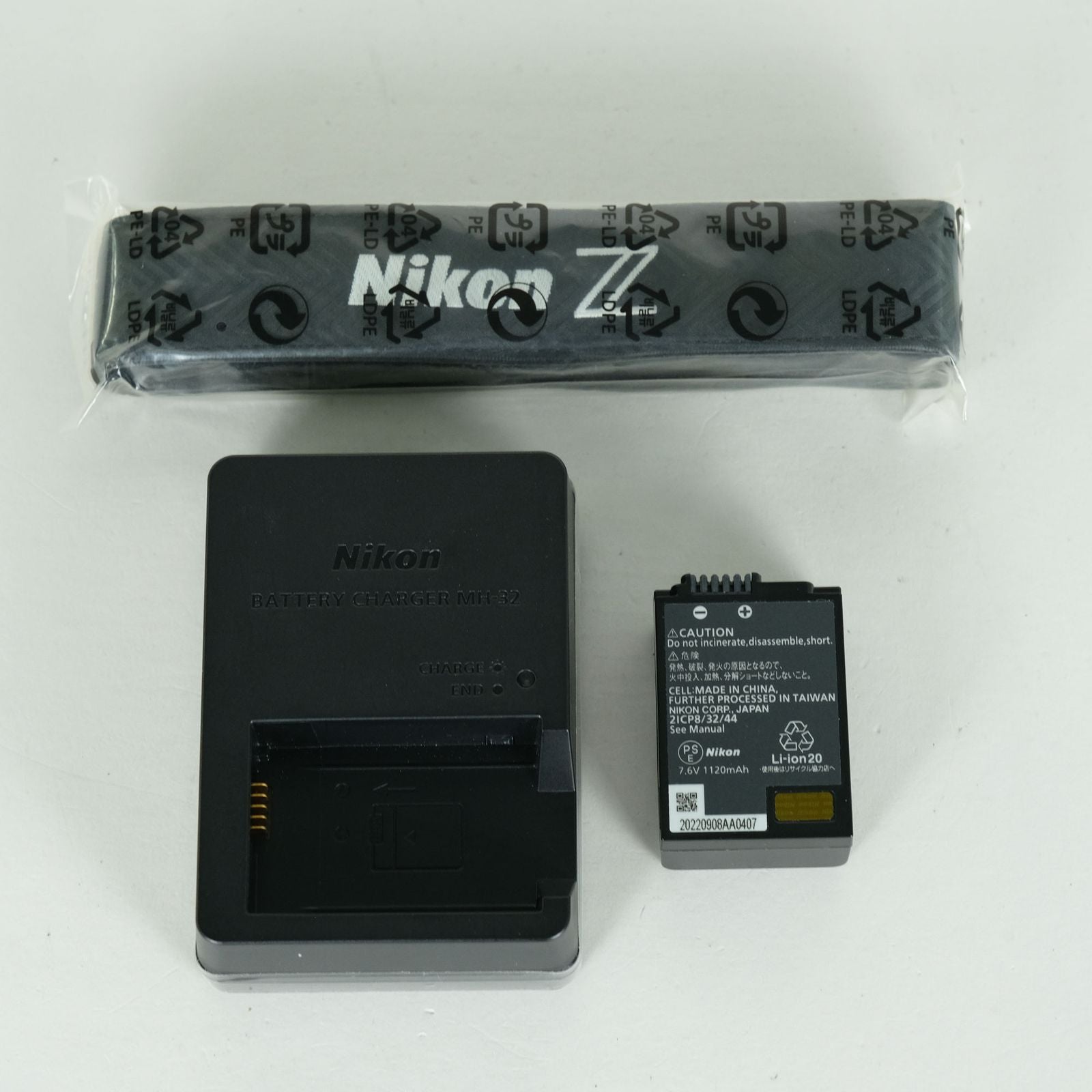 Nikon Mirrorless Interchangeable Lips 2,340 Z Fc