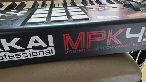 Midi Keyboards Pads Akai Mpk49