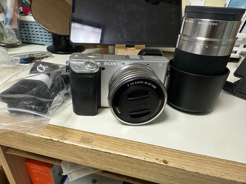 Mirrorless Interchangeable Lens Cameras Sony A6400