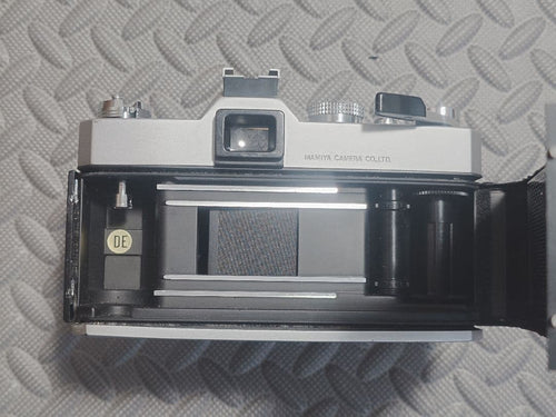 Mamiya Slr Camera (Film) Dsx 1000