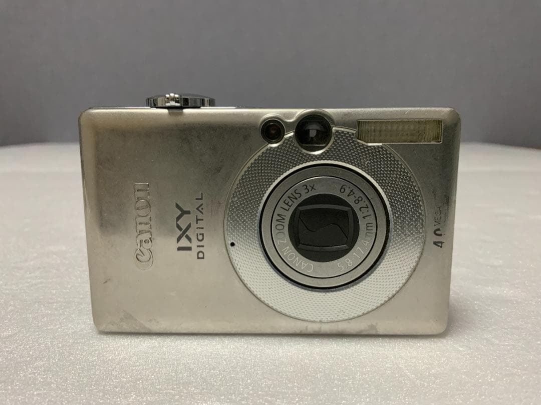 Canon Compact Digital Camera Ixy 50