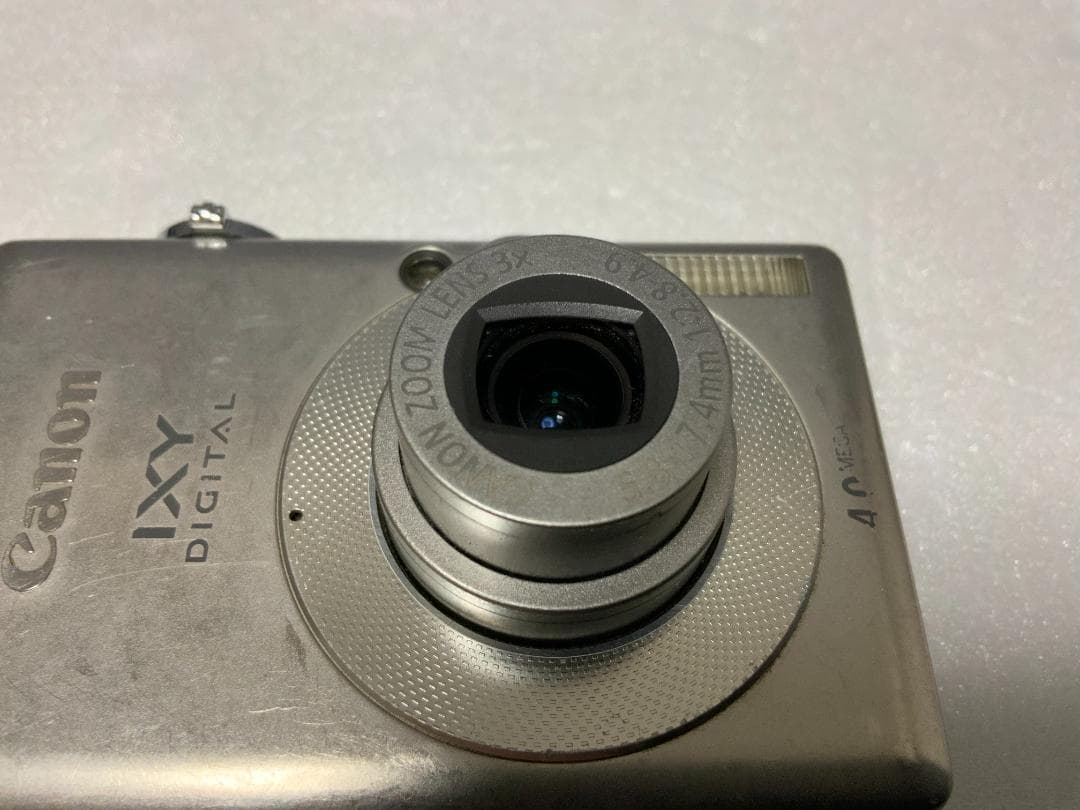 Canon Compact Digital Camera Ixy 50
