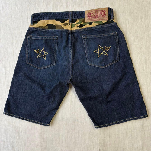 Een badende aapshort Bermuda Bape