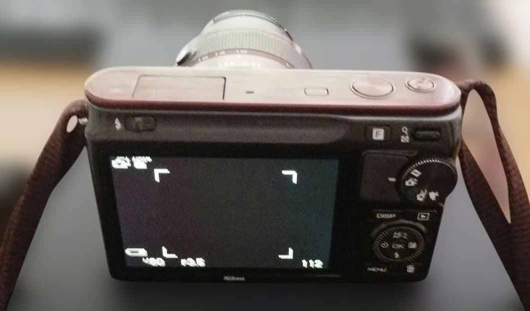 Nikon Mirrorless Interchangeable Lips 1 J2 Nikkor 10-30Mm