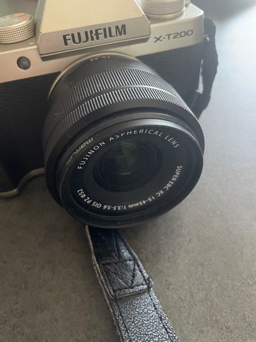 Fujifilm Mirrorless Interchangeable Lens Cameras X-T200 15-45Mm