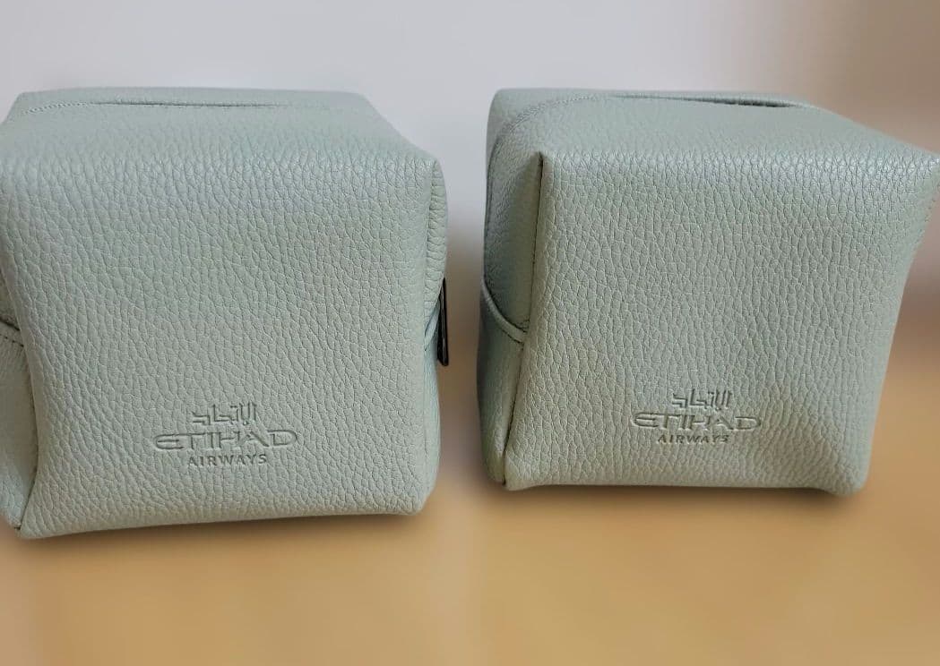 Travel Pouches 1 2(