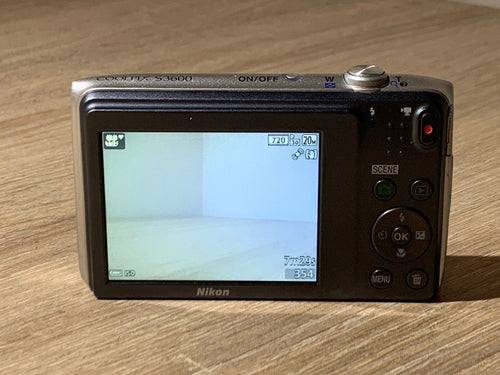 Compact Digital Camera 0874 Nikon Coolpix S3600
