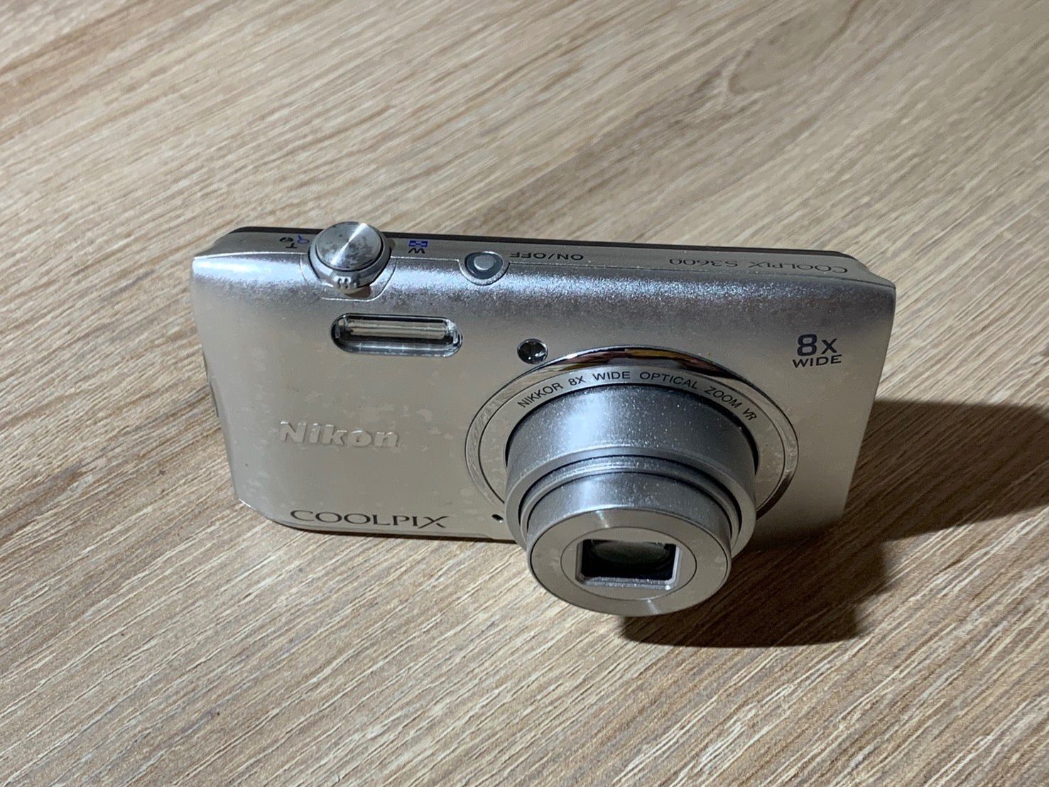 Compact Digital Camera 0874 Nikon Coolpix S3600
