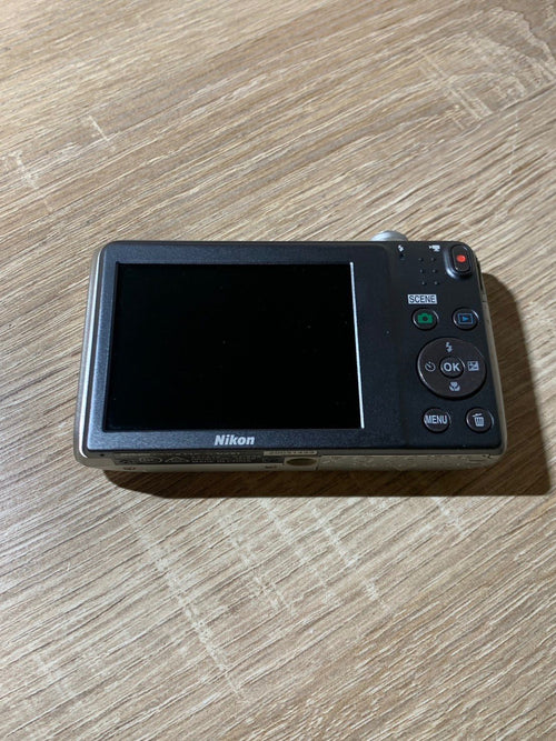 Compact Digital Camera 0874 Nikon Coolpix S3600