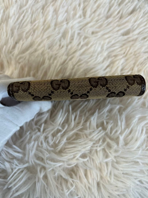 Gucci Bifold Wallets Gg