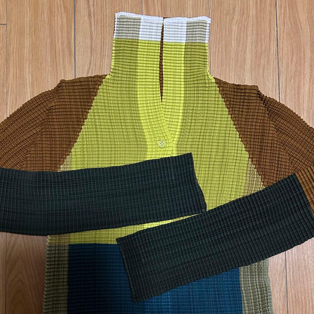 Issey Miyake Long Sleeve