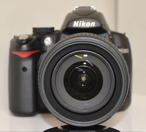 Nikon Digital Slrs Nikond5000 18-105Mmvr 3,889