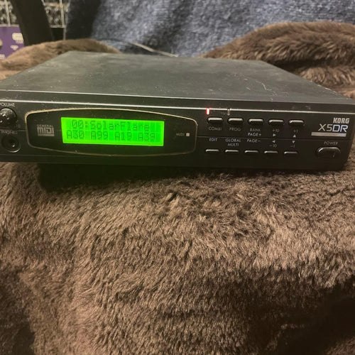 Hardware Sound Source Korg X5Dr