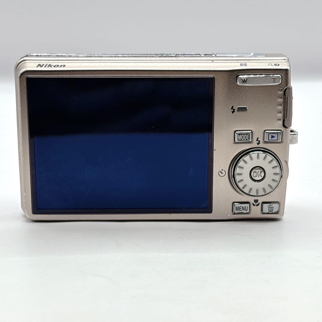 Nikon Compact Digital Camera Coolpix S600 Y2K