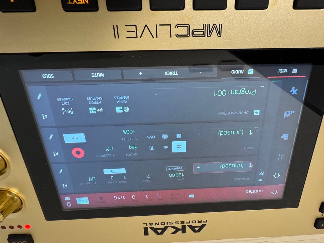 Akai Professional Samplers Mpc Live Ii