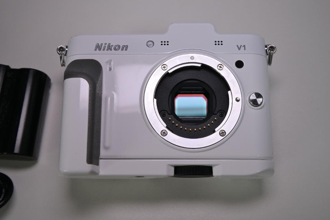 Nikon Mirrorless Interchangeable Lips 1 V1
