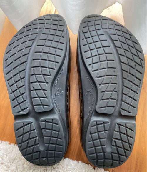 Oofos Sandals 0Omega Luxe_ 23