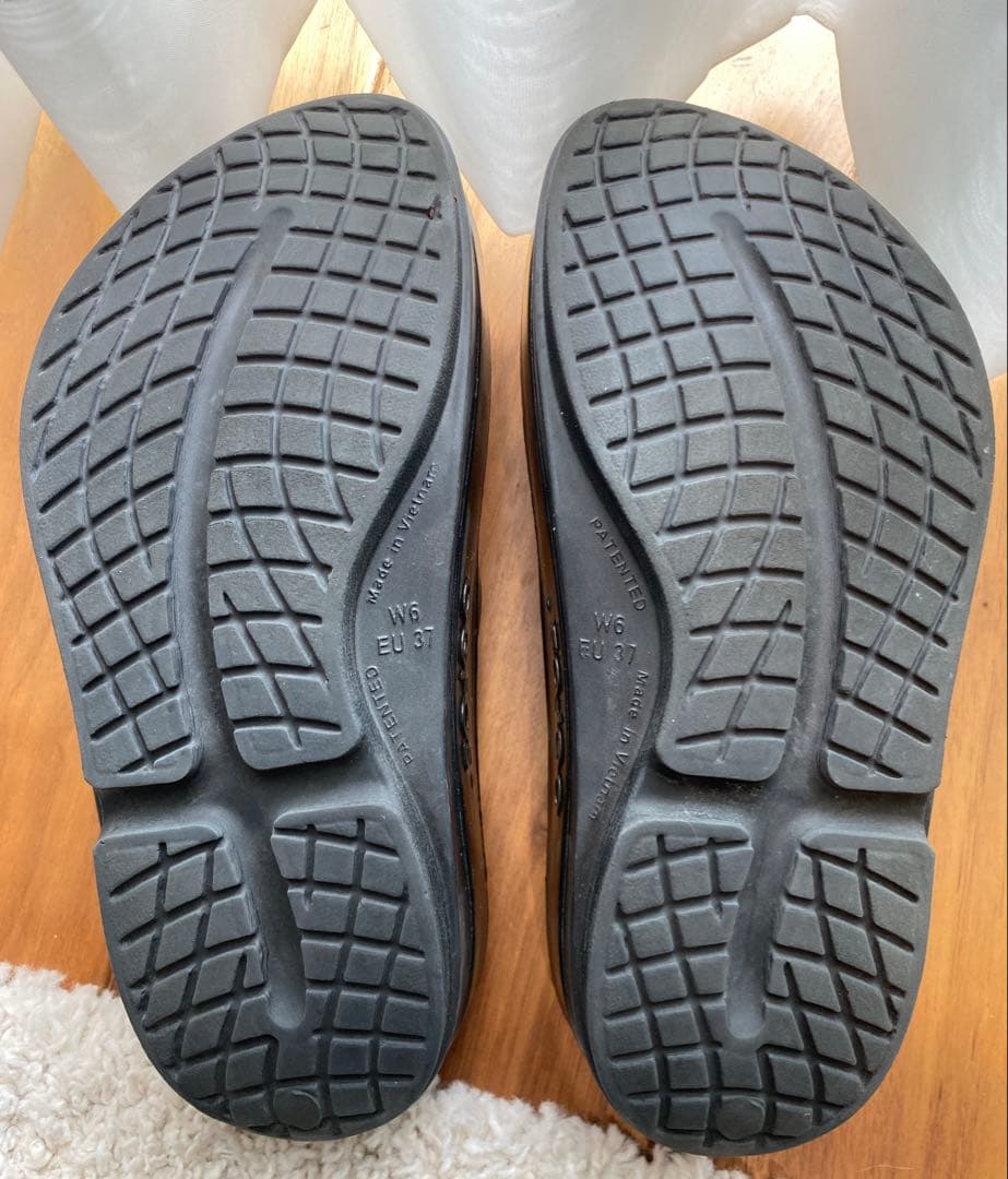Oofos Sandals 0Omega Luxe_ 23