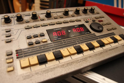 Roland Sequencer Mc-303